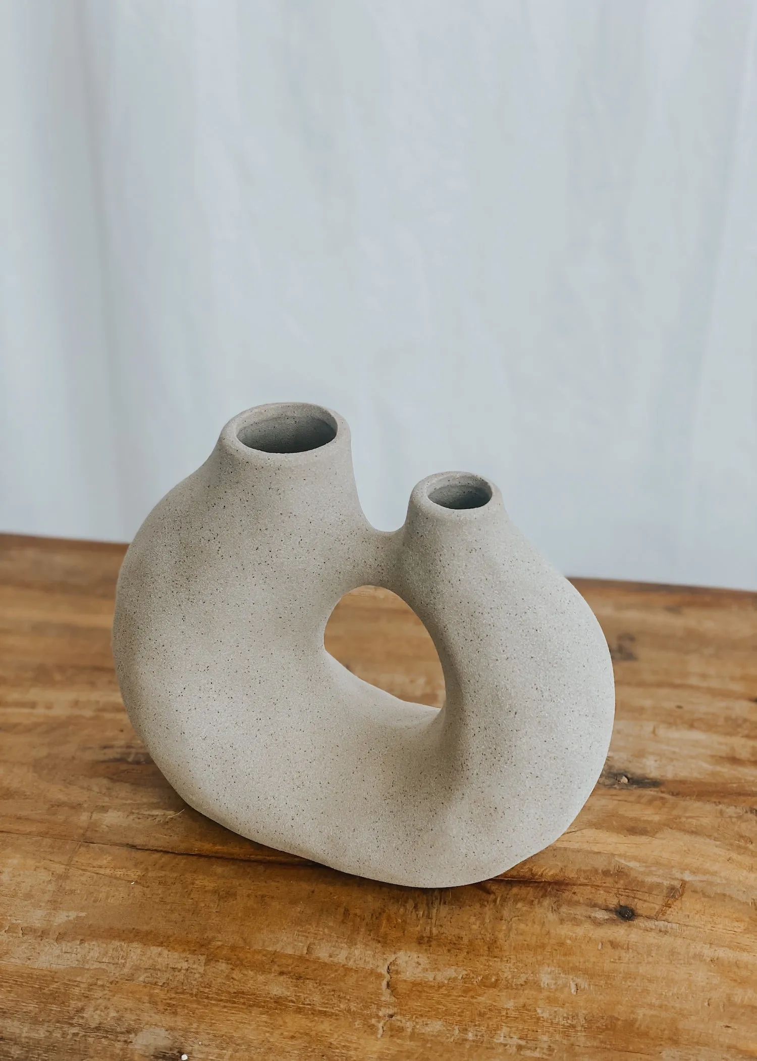 Entrada Vase in Grey